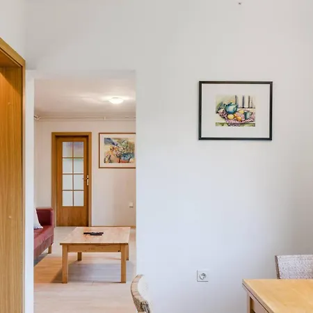 Labod, Unique At The * Most na Soči