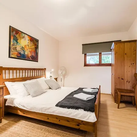 Labod, Unique At The Villa *