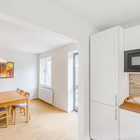 Labod, Unique At The Villa Most na Soči