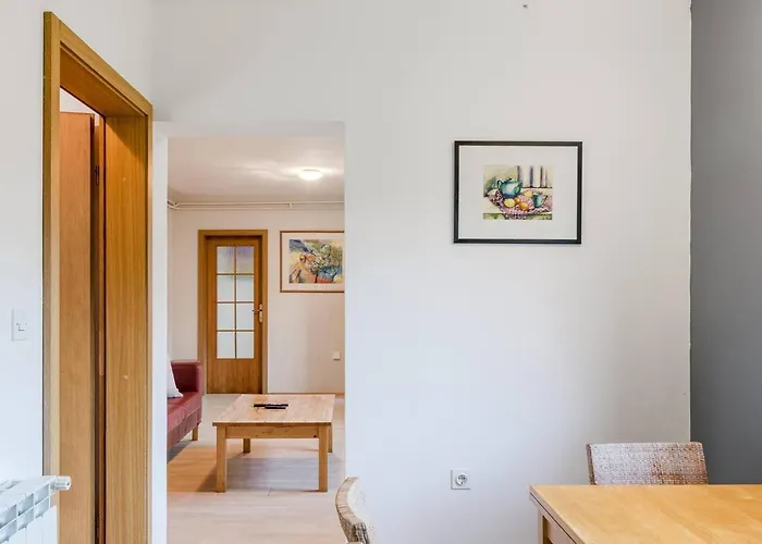 Labod, Unique At The * Most na Soči