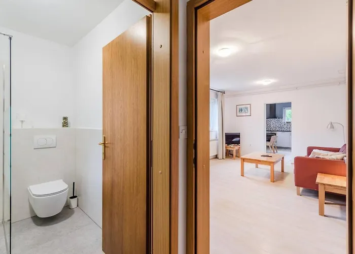 ヴィラ Labod, Unique At The *