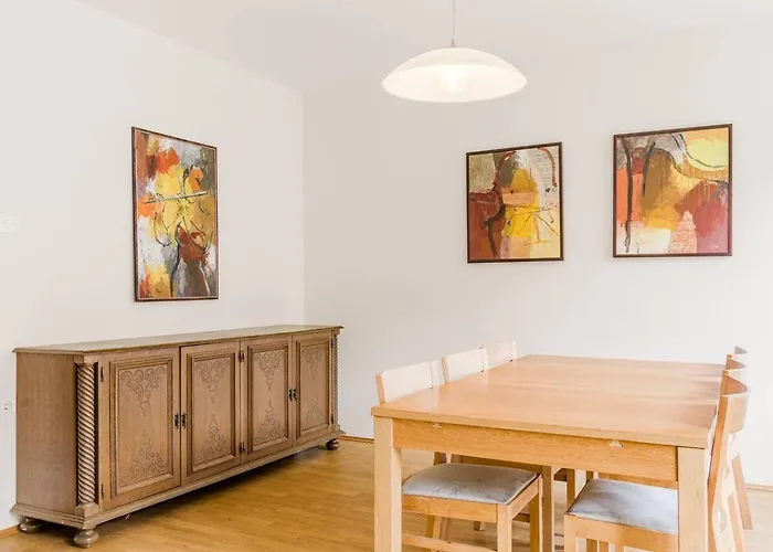 Labod, Unique At The ヴィラ モスト ナ ソシ