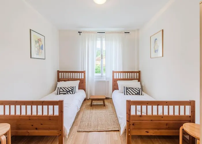 Labod, Unique At The *