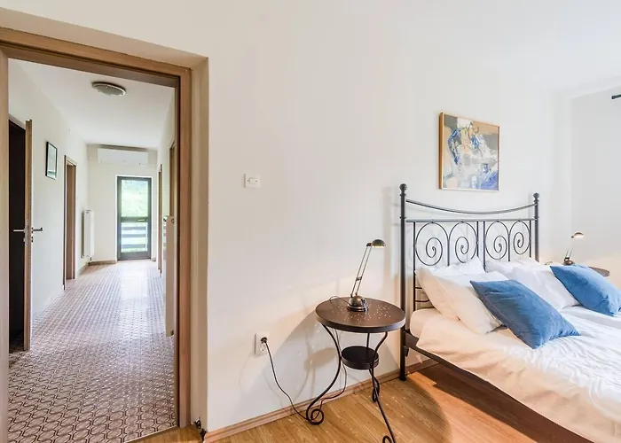 Villa Labod, Unique At The