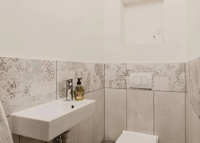 Labod, Unique At The ヴィラ モスト ナ ソシ